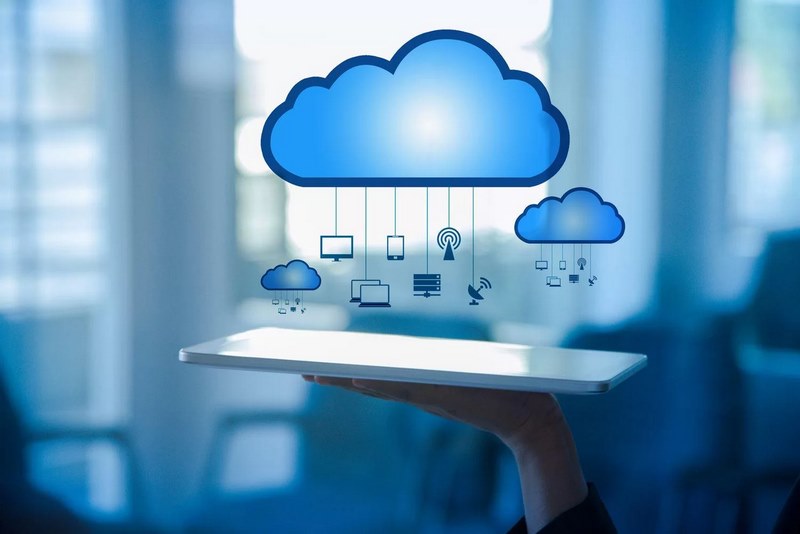 Cloud là một dịch vụ cho phép người dùng lưu trữ