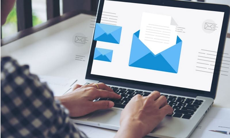 Lập kế hoạch gửi email tự động theo kịch bản đã định sẵn