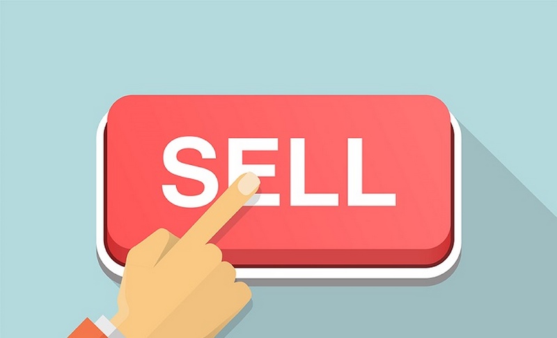 Từ "sell" thường được sử dụng trong ngữ cảnh giao dịch thương mại